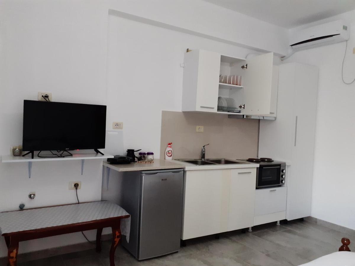 Luigi S Fairyview Apartment Sarande Luaran gambar