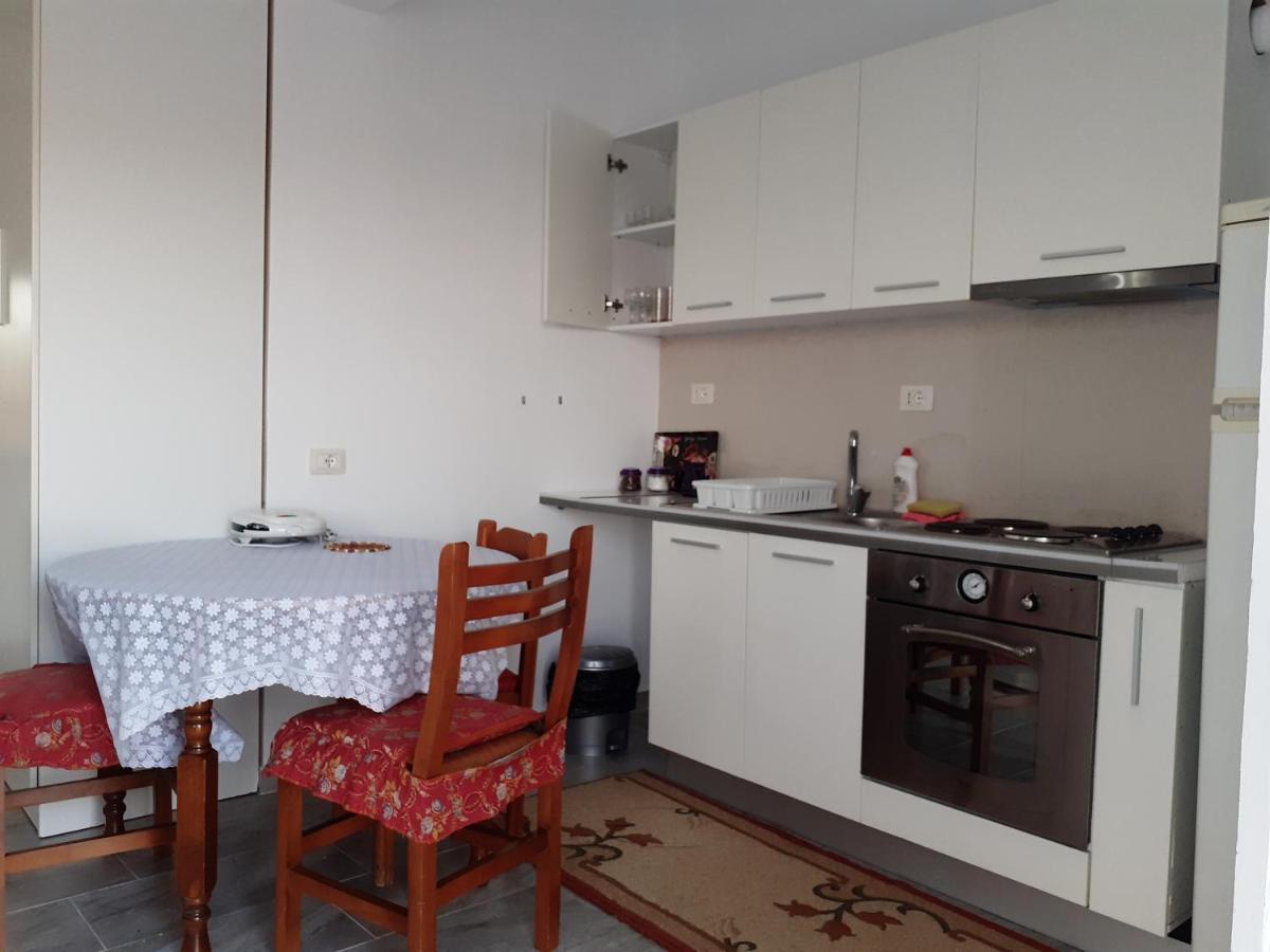 Luigi S Fairyview Apartment Sarande Luaran gambar