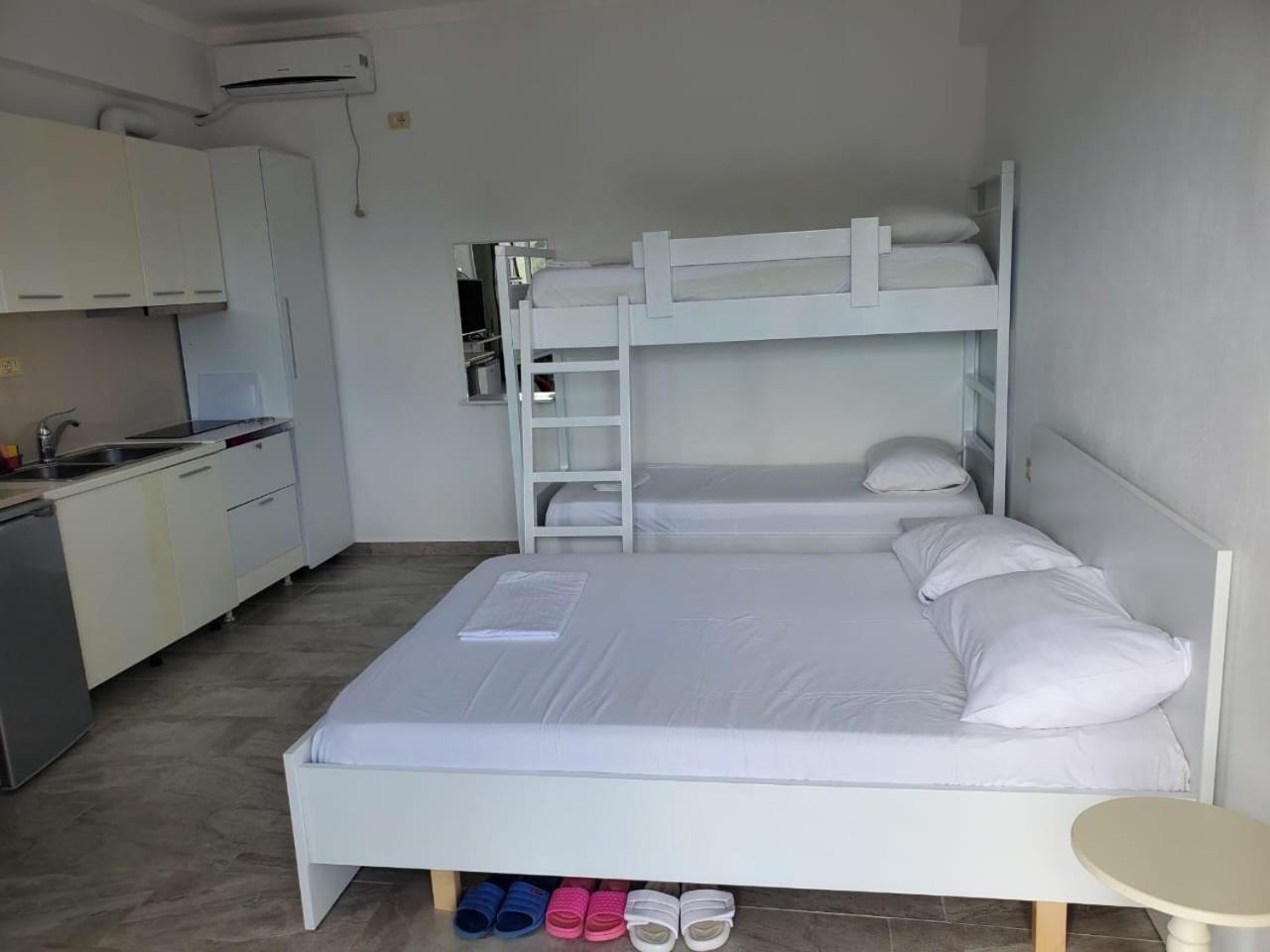 Luigi S Fairyview Apartment Sarande Luaran gambar
